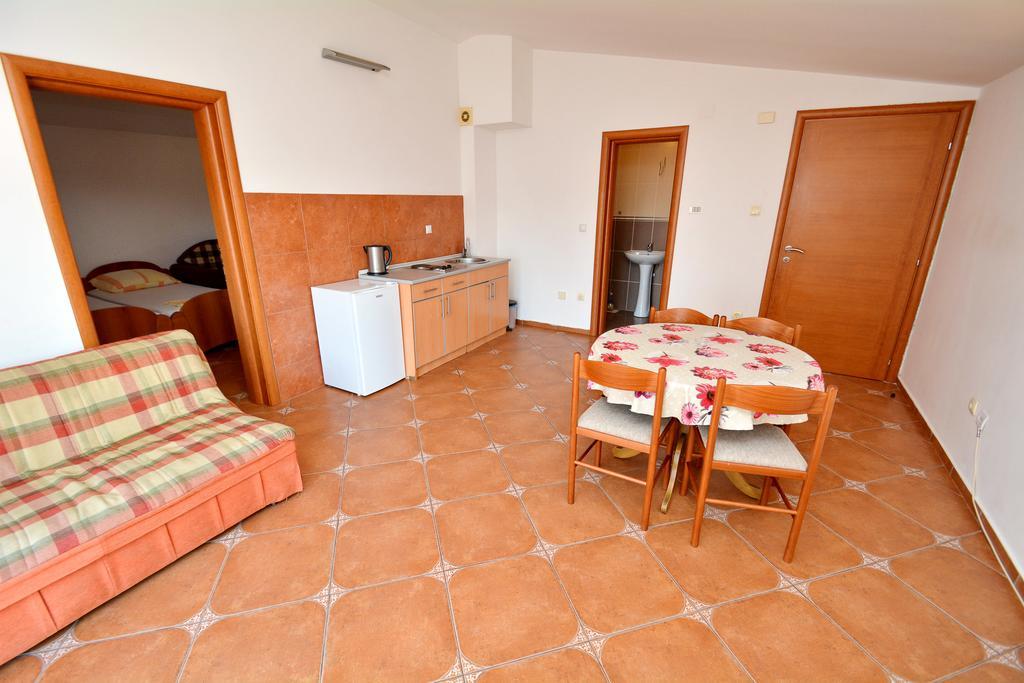 Guesthouse Mb Knezevic Budva Ngoại thất bức ảnh