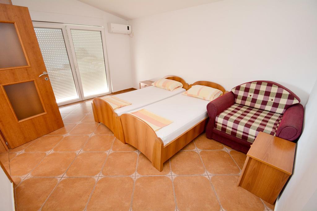 Guesthouse Mb Knezevic Budva Ngoại thất bức ảnh